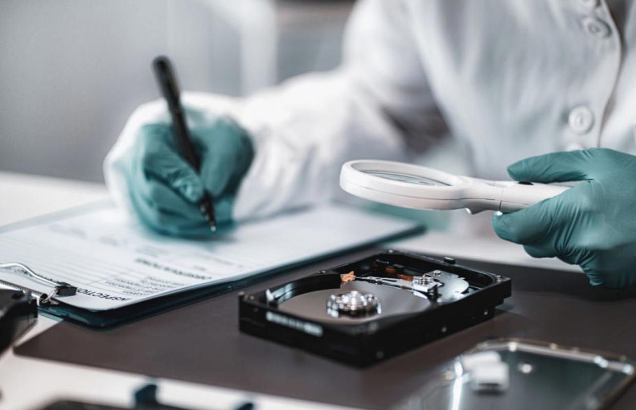 Cleanliness - UV Light Technology - UK Lighting Manufacturer